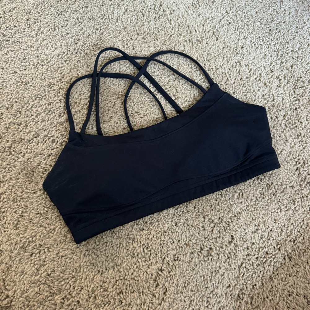 Sports Bra Lucy crossed straps